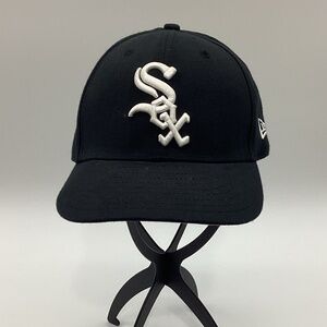 1008. Solid  Black Chicago White Sox Ca EUC